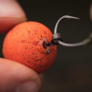 Korda Micro Ring Swivel Bait Screw rozm M 5szt Wkrętka na Haczyk Korda KMW008 - obrazek 4