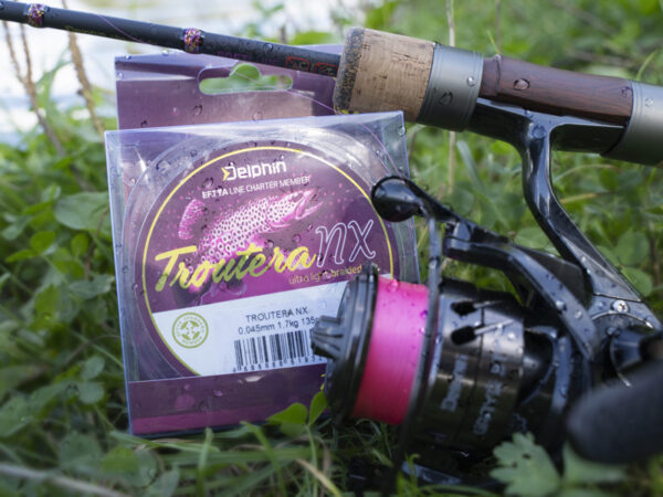 Plecionka Delphin TROUTERA NX Różowa 0,045mm 1,7kg 135m