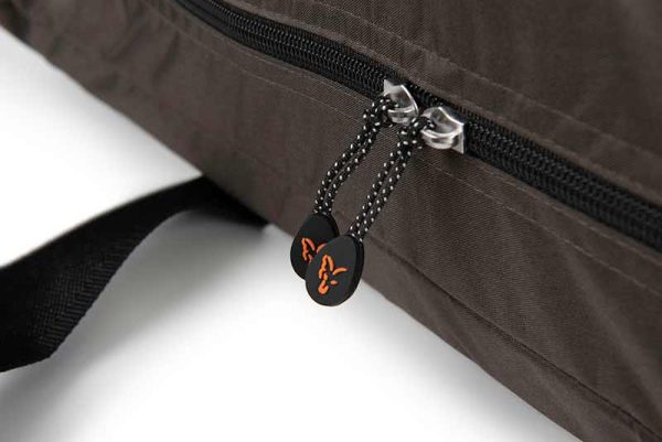 ccc064_fox_easy_mat_bag_zip_detail.jpg
